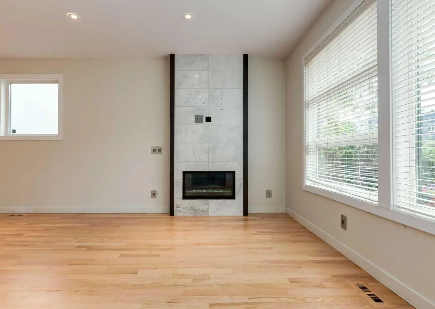 1 1938 33 Street Southwest, Calgary – Residential Row/Townhouse Listing Photo 3