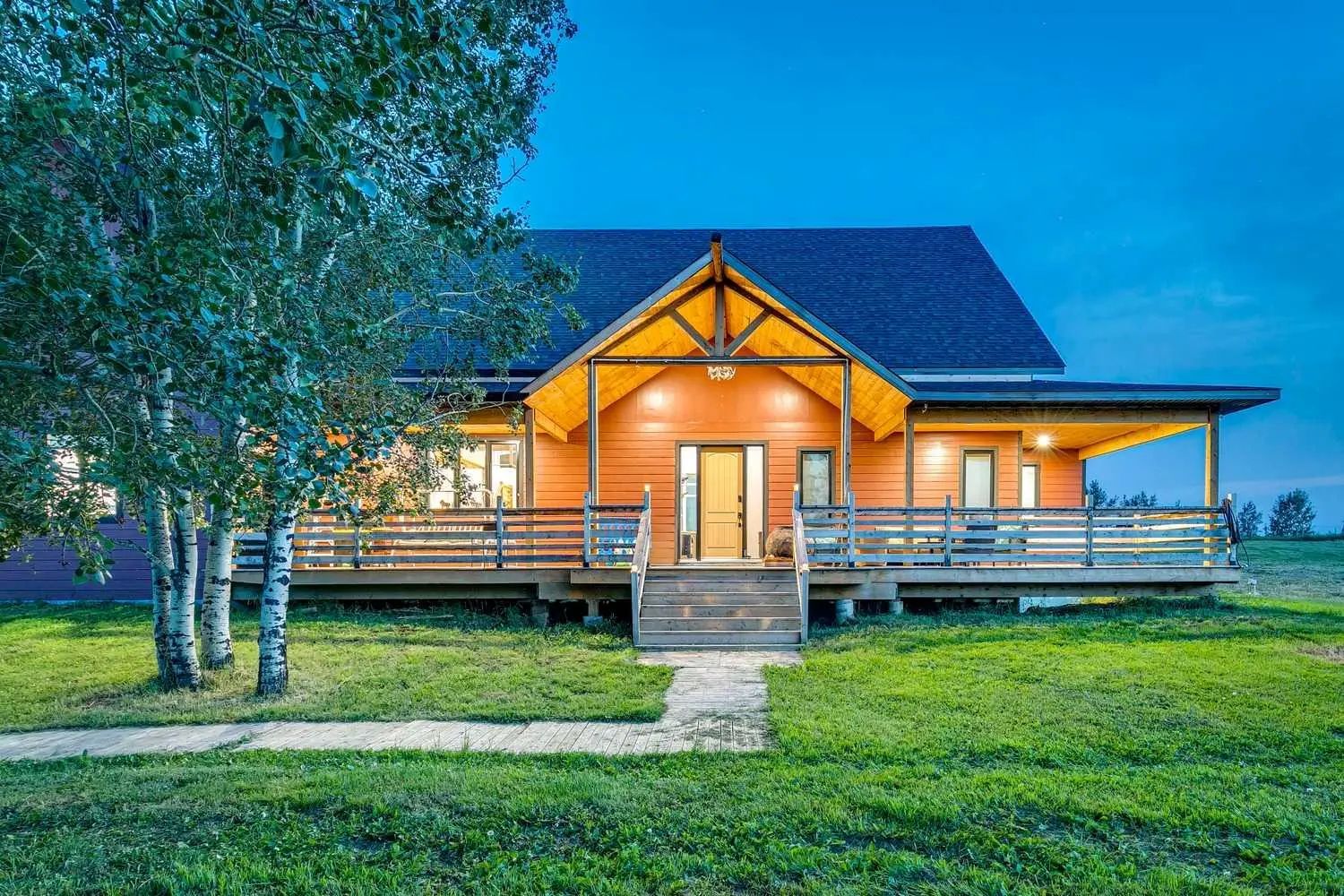 32183 552 Highway E, Rural Foothills County