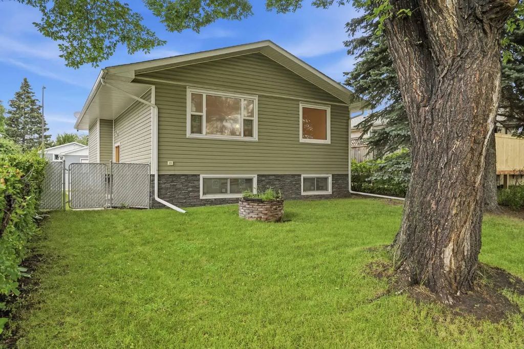3433 33A Avenue SE, Calgary