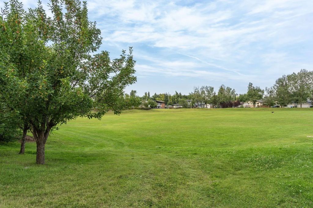 2819 28 Street Sw, Calgary