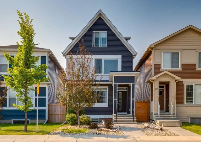 71 Seton Gardens Se, Calgary
