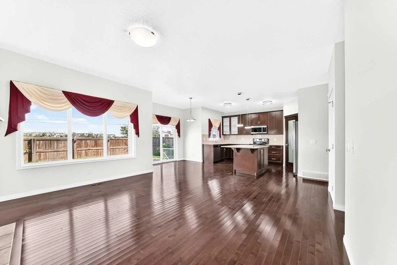 71 Martha's Meadow Close Ne Calgary Alberta T3J 4Z2 Martindale Home For Sale
