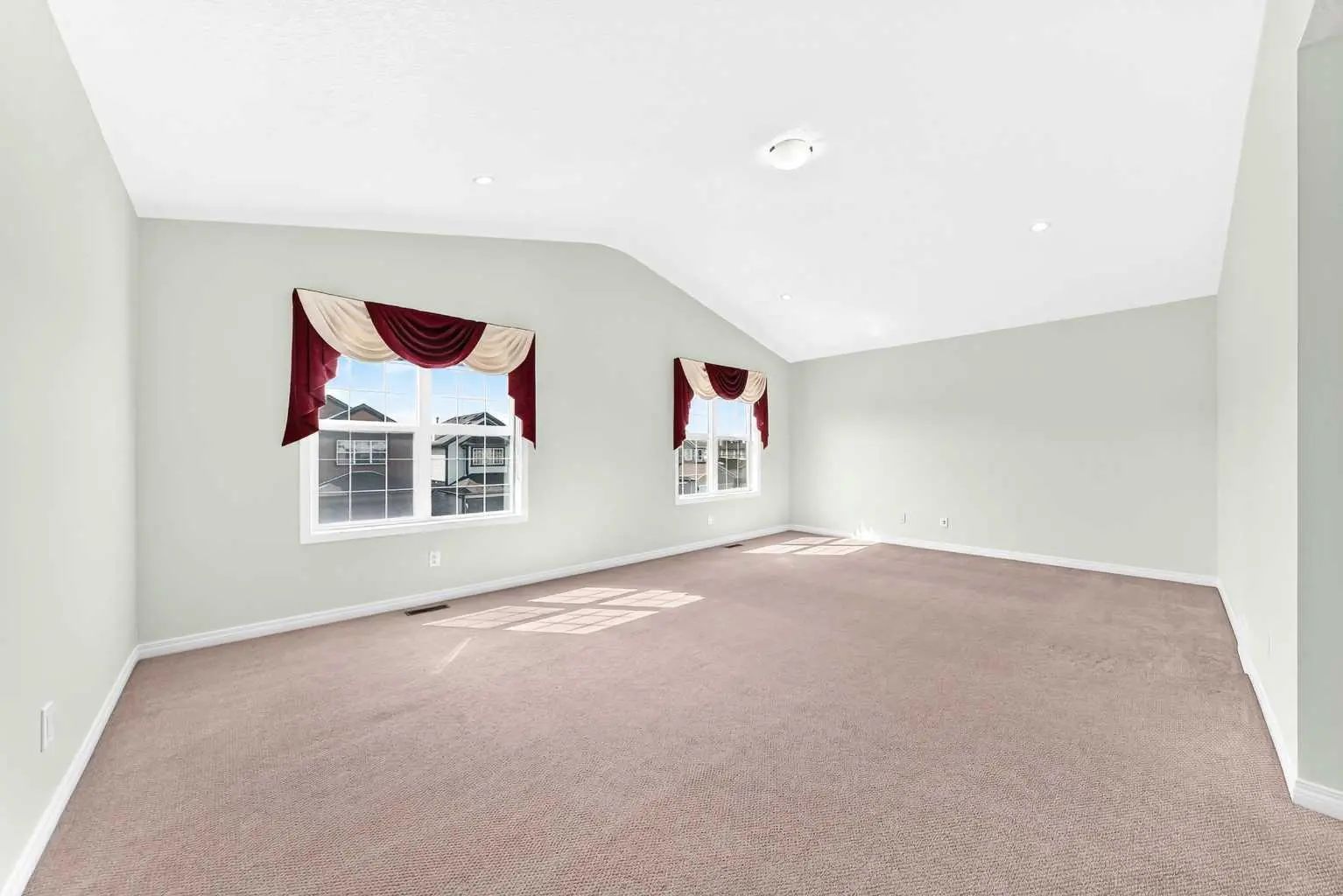 71 Martha's Meadow Close Ne Calgary Alberta T3J 4Z2 Martindale Home For Sale