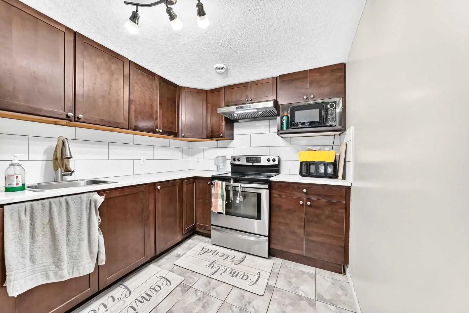 71 Martha's Meadow Close Ne Calgary Alberta T3J 4Z2 Martindale Home For Sale