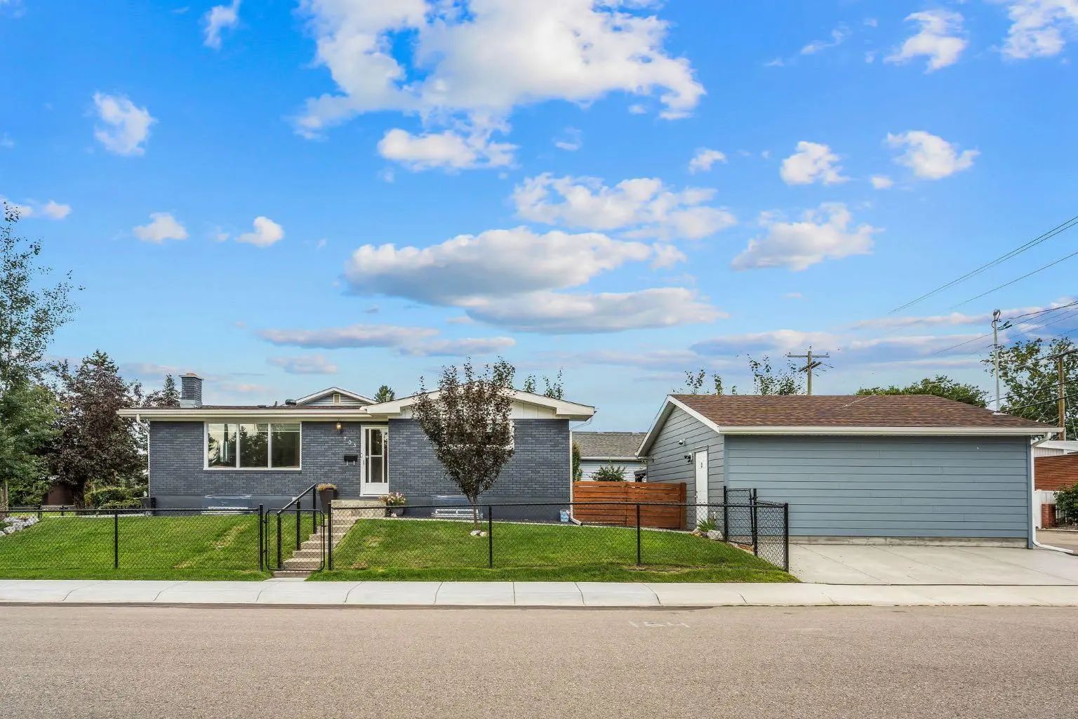 703 Millar Road Northeast, Calgary – Residential Detached Listing Photo 9