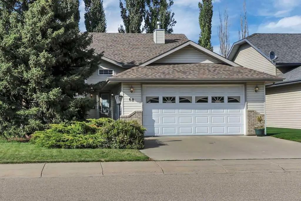 68 Asmundsen Avenue , Red Deer