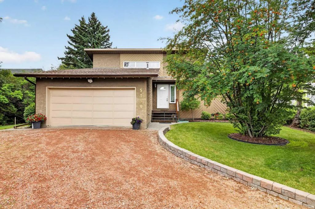 5350 57 Avenue , Olds