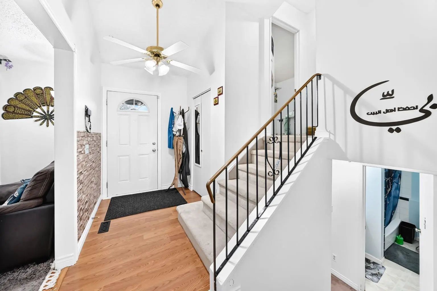 983 Rundlecairn Way Northeast, Calgary – Residential Detached Listing Photo 2