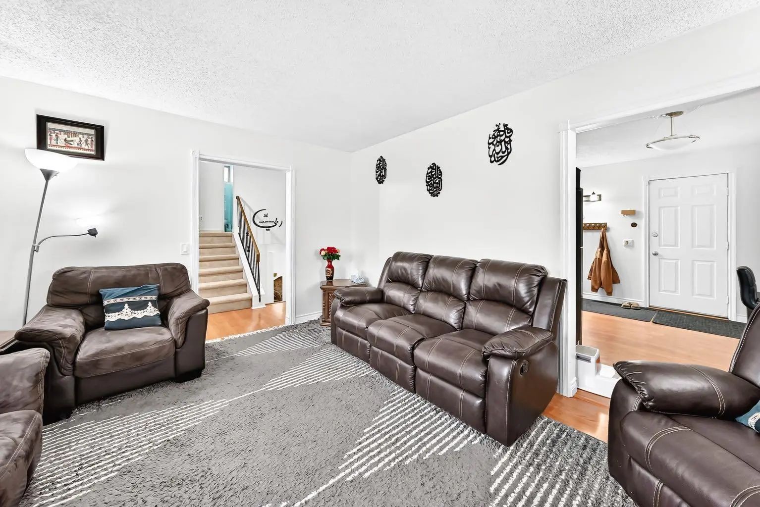 983 Rundlecairn Way Northeast, Calgary – Residential Detached Listing Photo 4