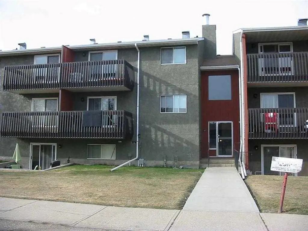 107 35 Bennett Street , Red Deer