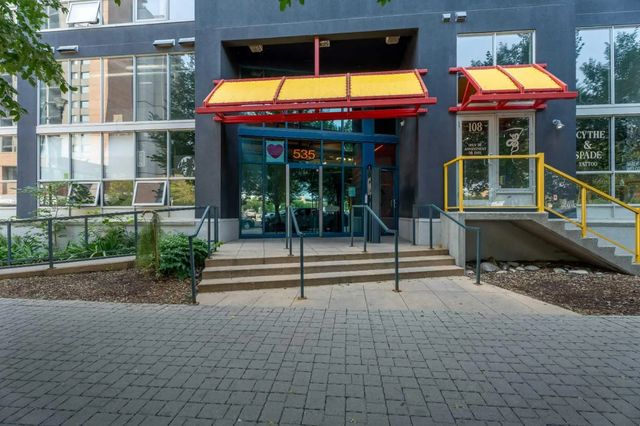 215 535 8 Avenue Se, Calgary