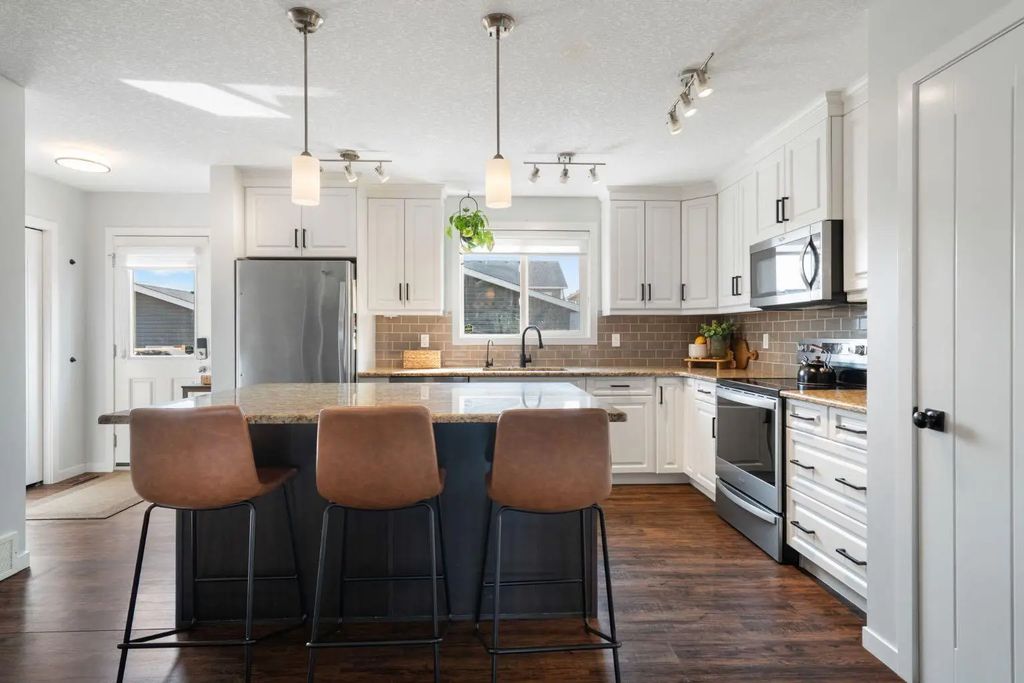 5 Fireside Cove , Cochrane