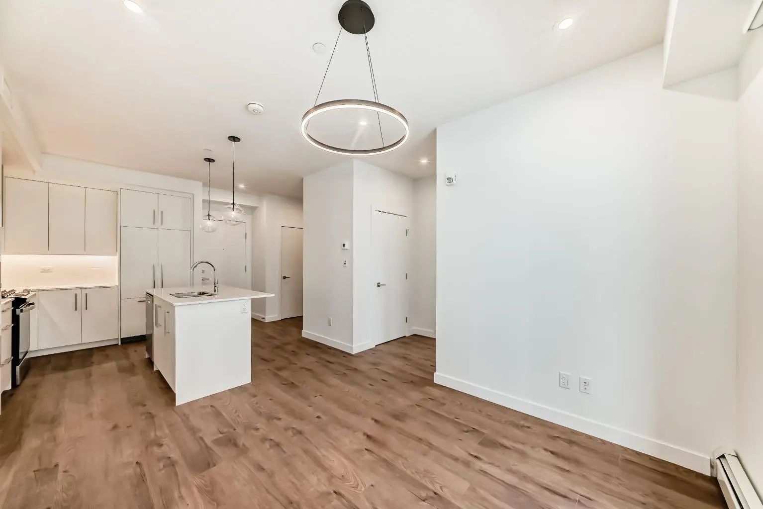 205 8370 Broadcast Avenue Southwest, Calgary – Residential Apartment Listing Photo 12