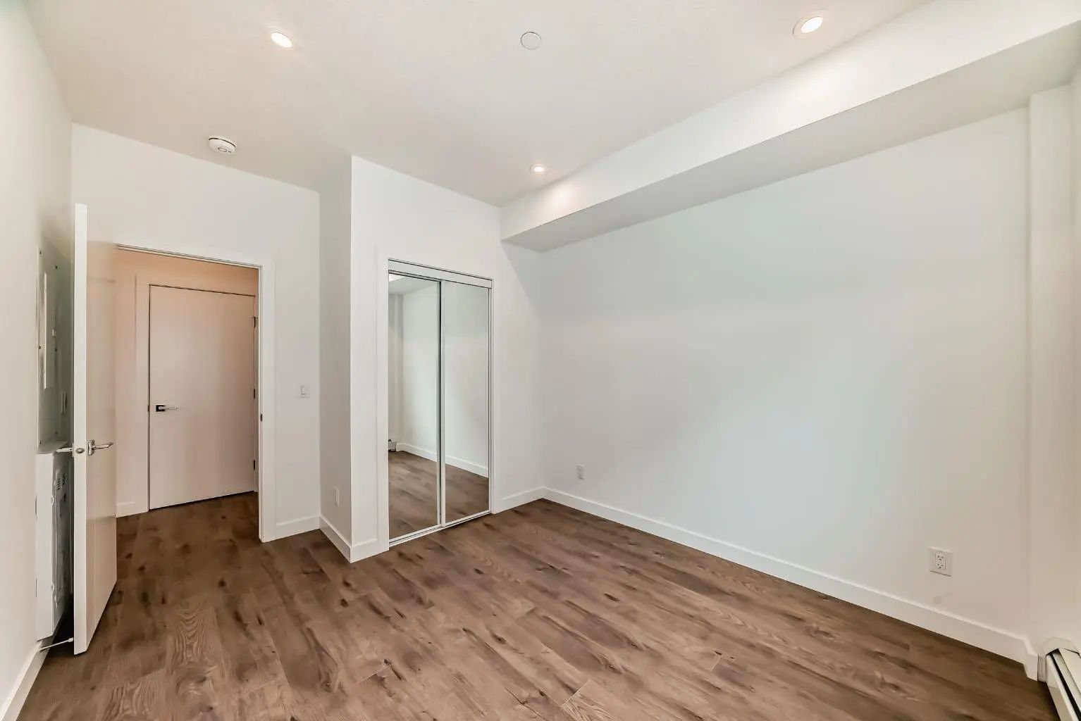 205 8370 Broadcast Avenue Southwest, Calgary – Residential Apartment Listing Photo 23