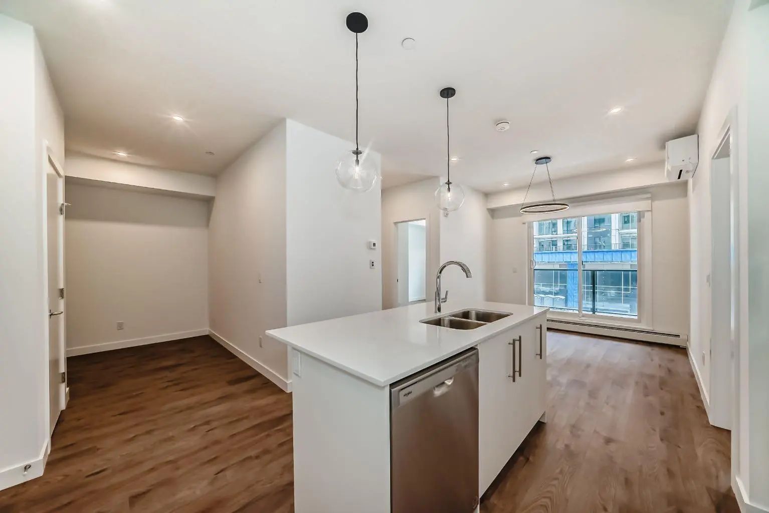 205 8370 Broadcast Avenue Southwest, Calgary – Residential Apartment Listing Photo 3