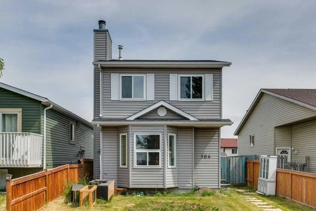104 Falmere Way Ne, Calgary