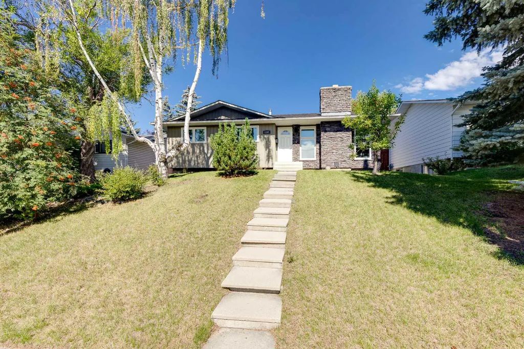 1307 56 Avenue Nw, Calgary