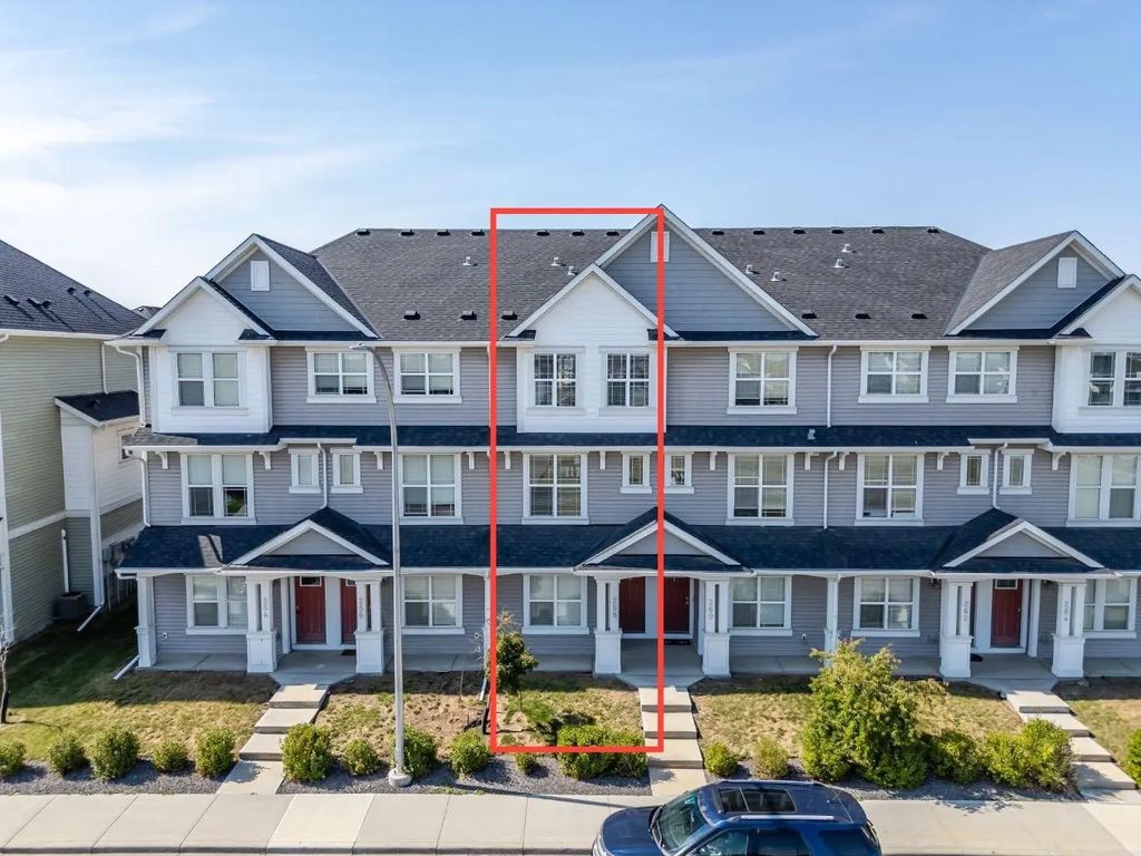 258 Copperleaf Way Se, Calgary