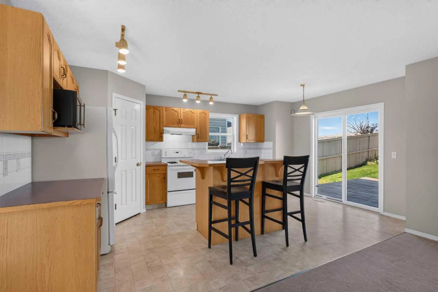 234 Chapalina Place Southeast, Calgary – Residential Detached Listing Photo 7