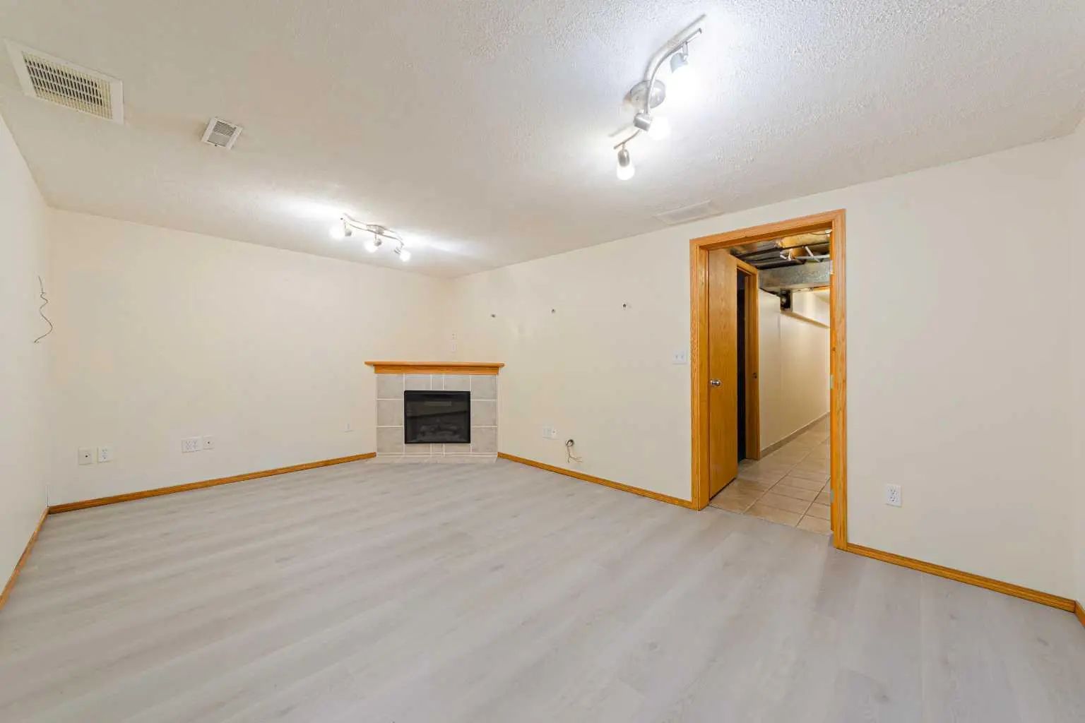 88 Country Hills Villas Northwest, Calgary – Residential Row/Townhouse Listing Photo 21