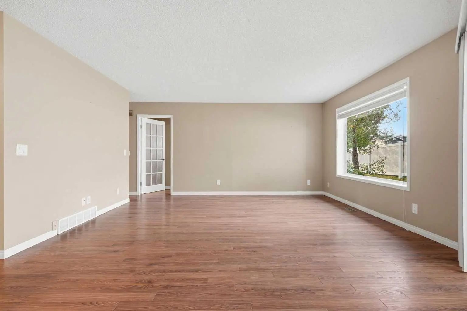 11 Macewan Park Heights Northwest, Calgary – Residential Row/Townhouse Listing Photo 4