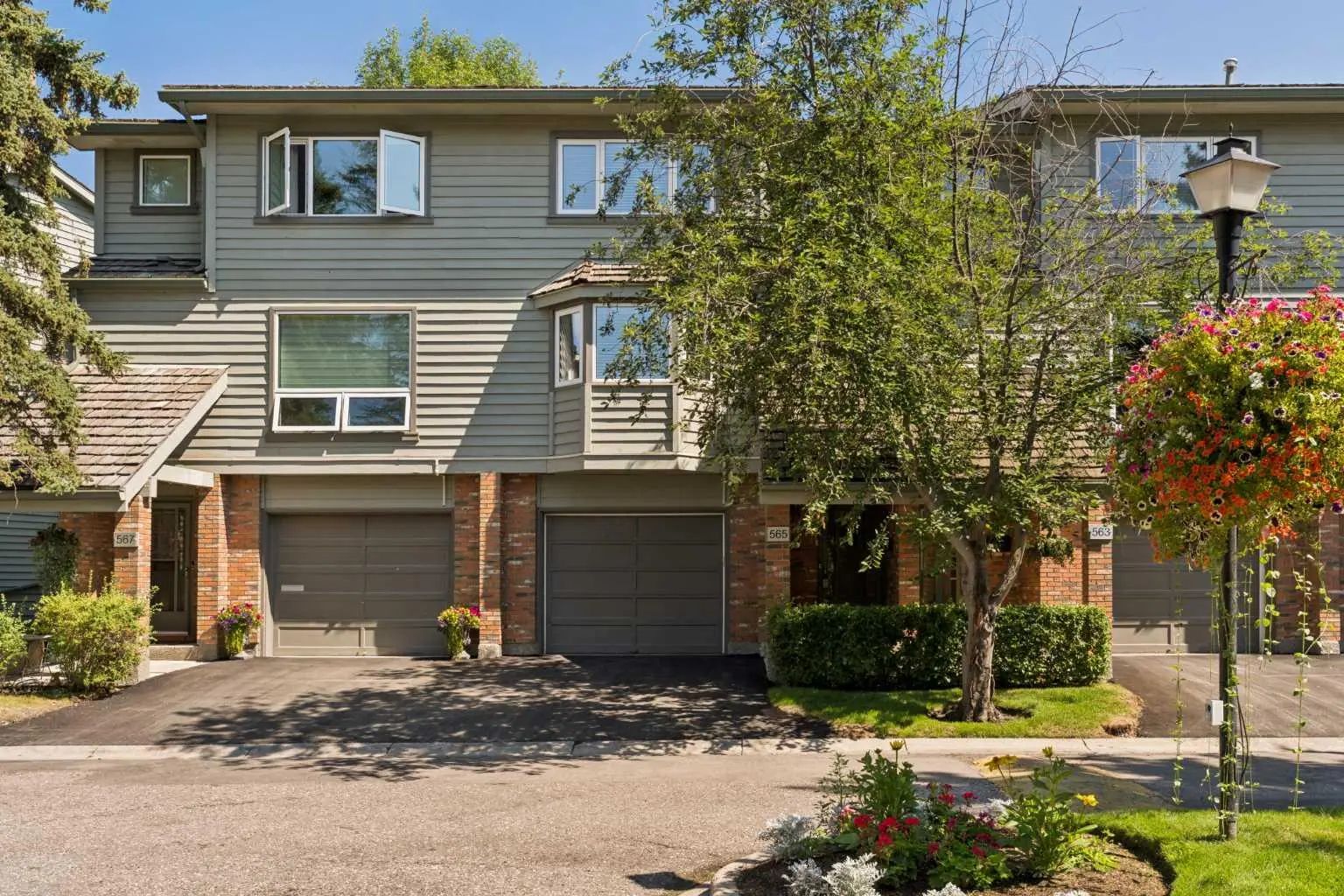 565 Point Mckay Grove Northwest, Calgary – Residential Row/Townhouse Listing Photo 2