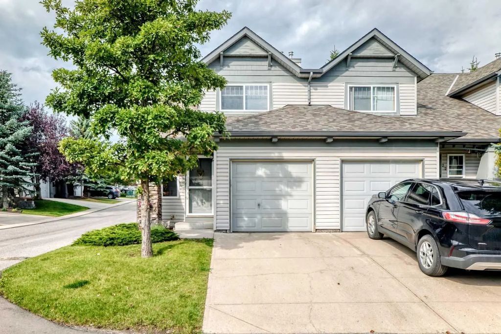 20 Everstone Place Sw, Calgary