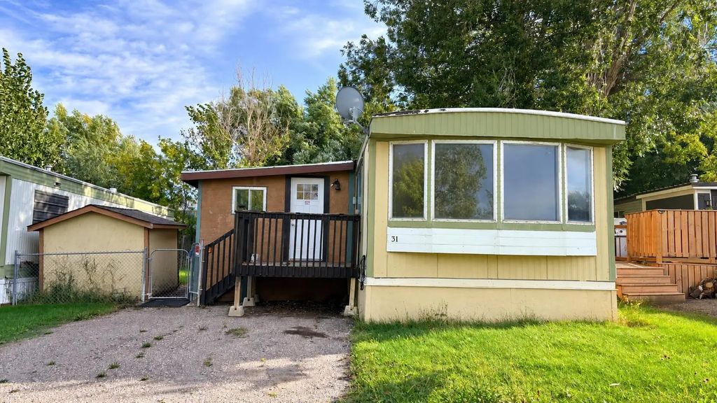 31 895 Elizabeth Street , Pincher Creek