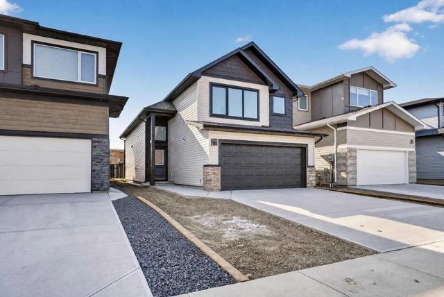 2616 44 Street S, Lethbridge