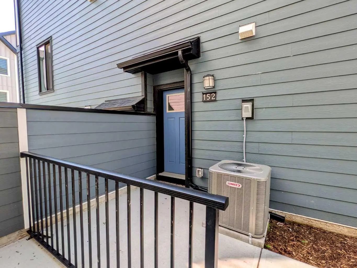 152 380 Seton Villas Southeast, Calgary – Residential Row/Townhouse Listing Photo 2