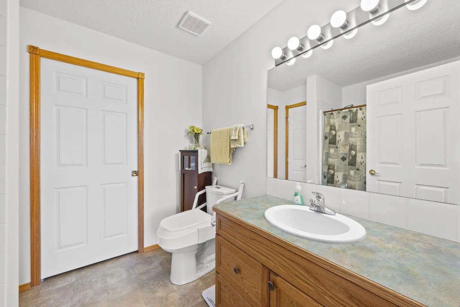 317 728 Country Hills Road Northwest, Calgary – Residential Apartment Listing Photo 18