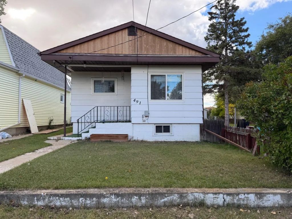 491 2 Street , Drumheller