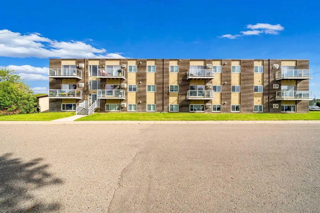 206 2987 Dunmore Road Se, Medicine Hat