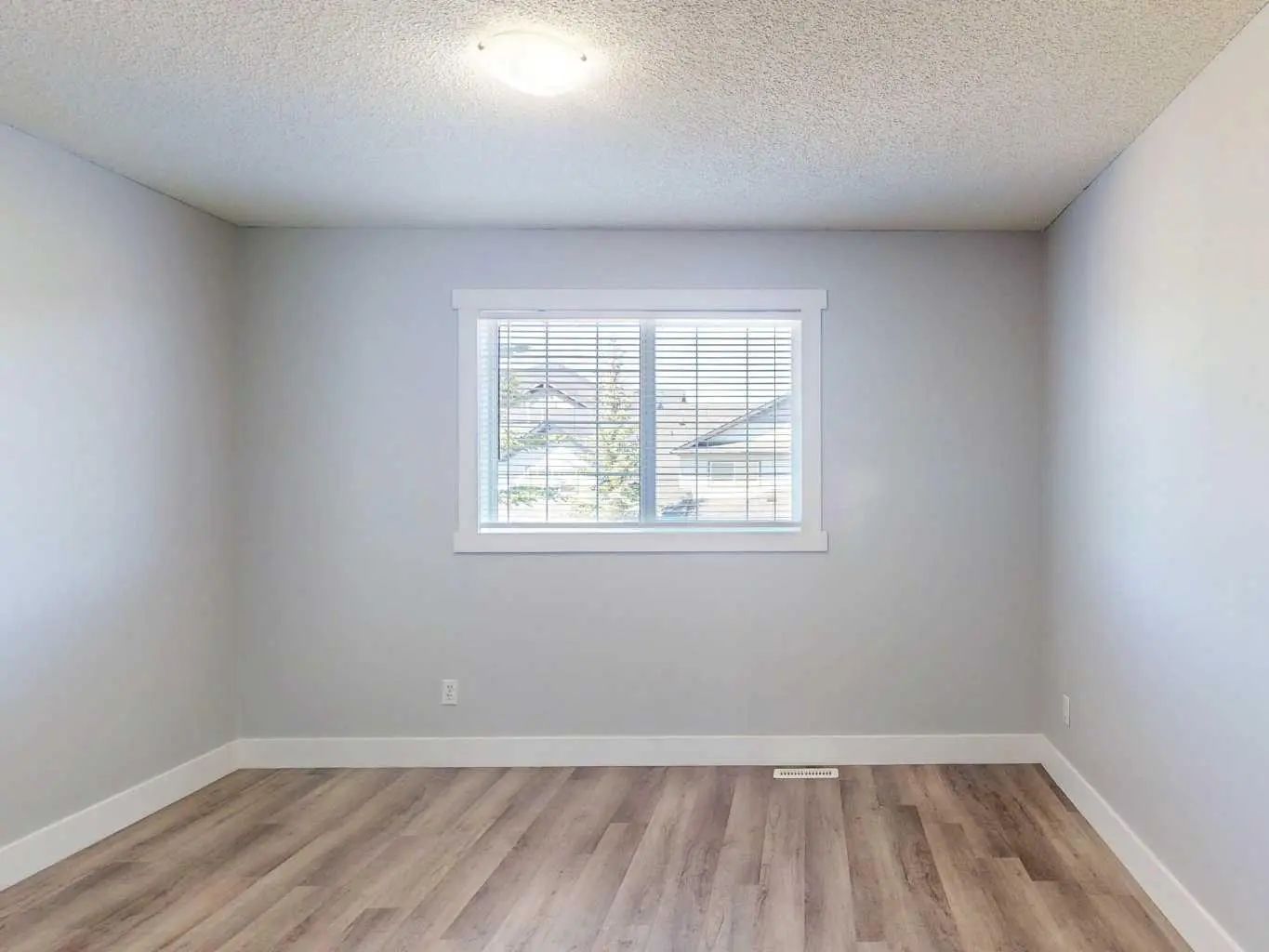 75 Panatella Villas Northwest, Calgary – Residential Row/Townhouse Listing Photo 12