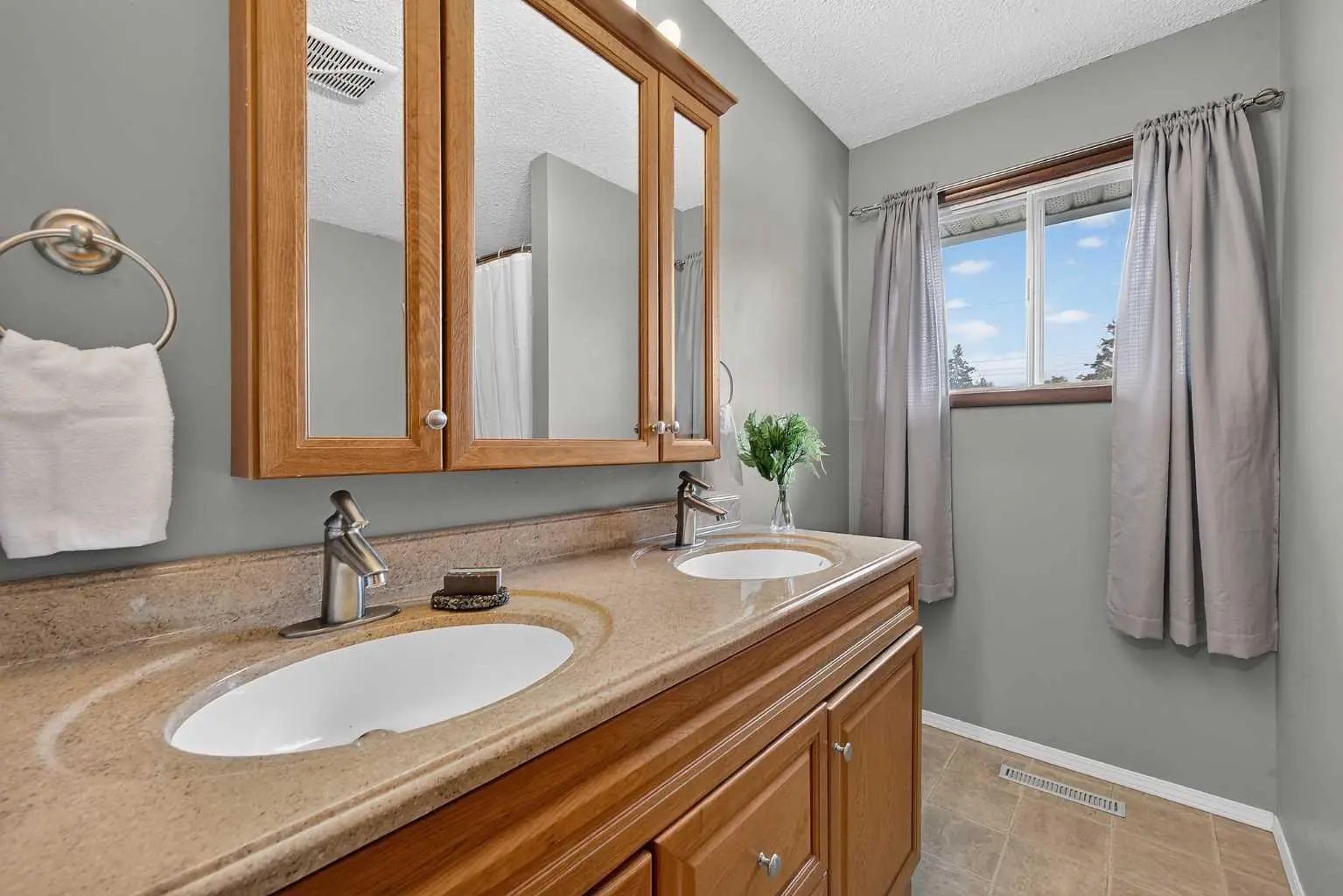 1032 Mayland Drive Northeast, Calgary – Residential Detached Listing Photo 27