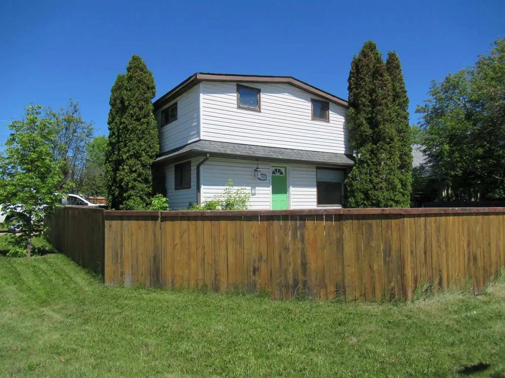 9324 104 Avenue , Grande Prairie
