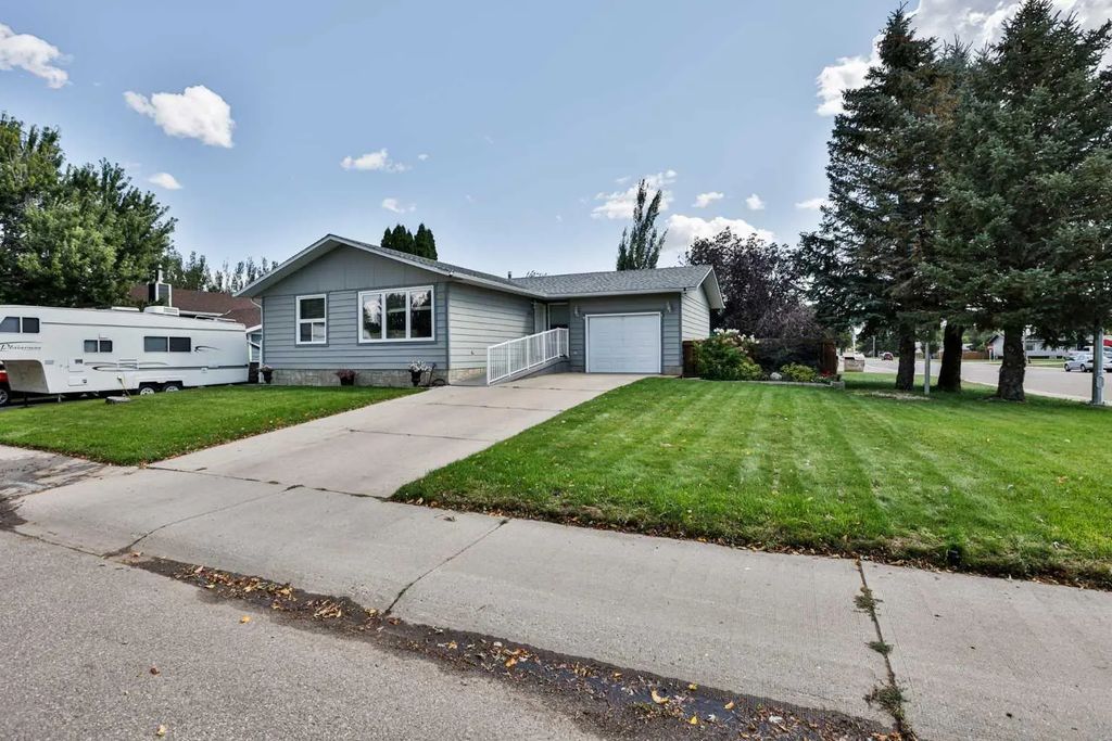 5803 49 Street , Taber