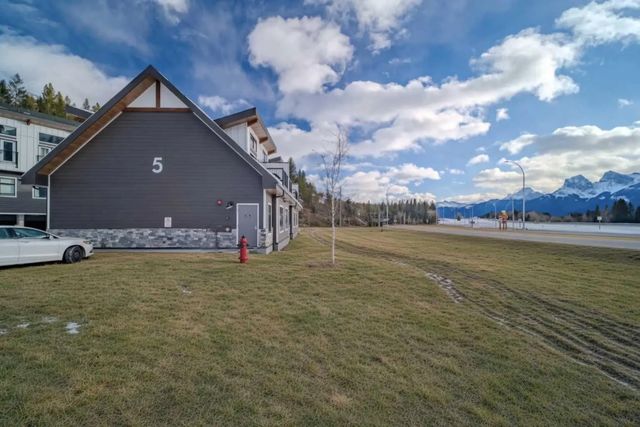 501 750 Harvie Heights Road , Harvie Heights