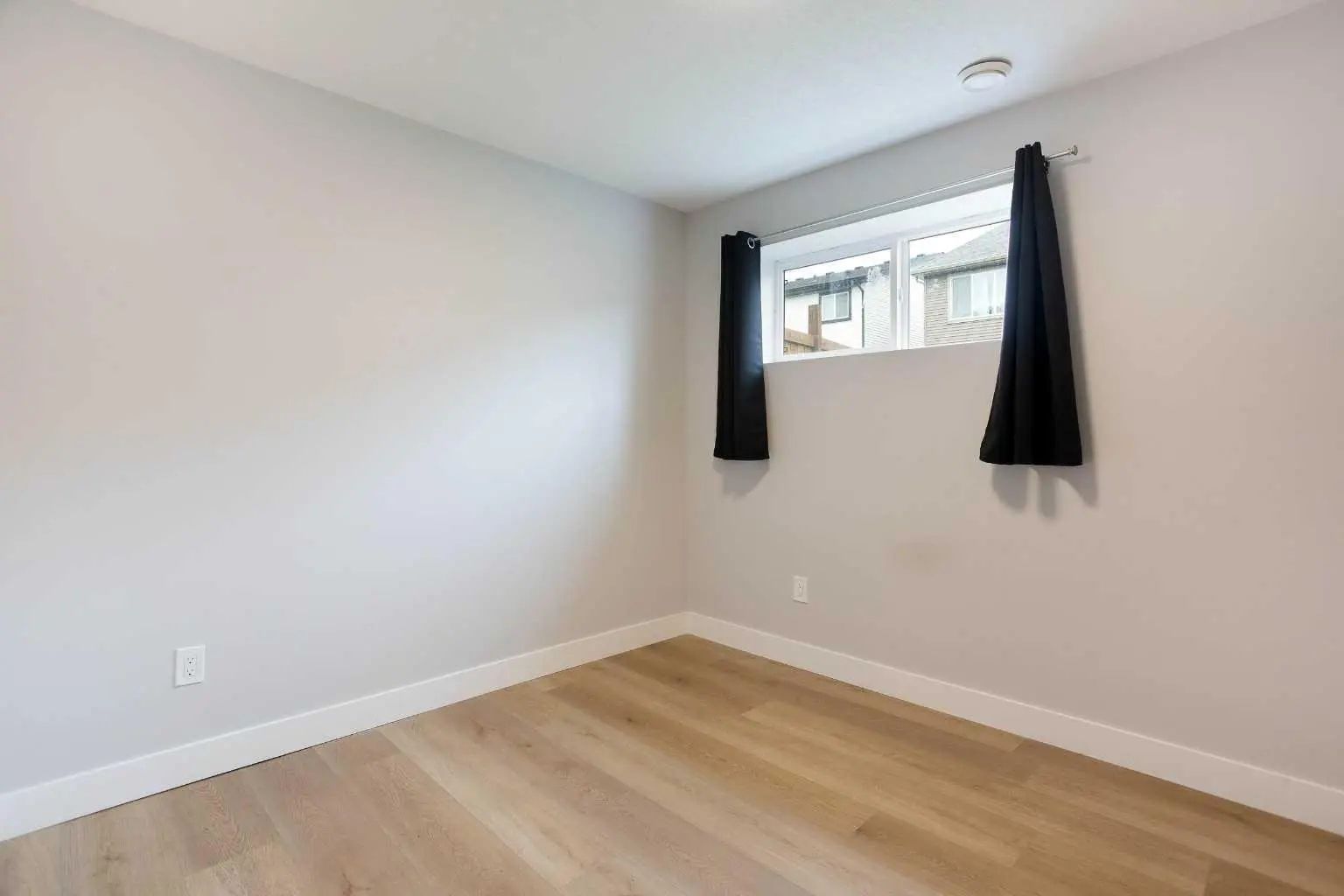 352 Creekrun Crescent Southwest, Airdrie – Residential Semi Detached (Half Duplex) Listing Photo 27