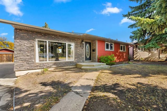 3313 53 Avenue , Lloydminster