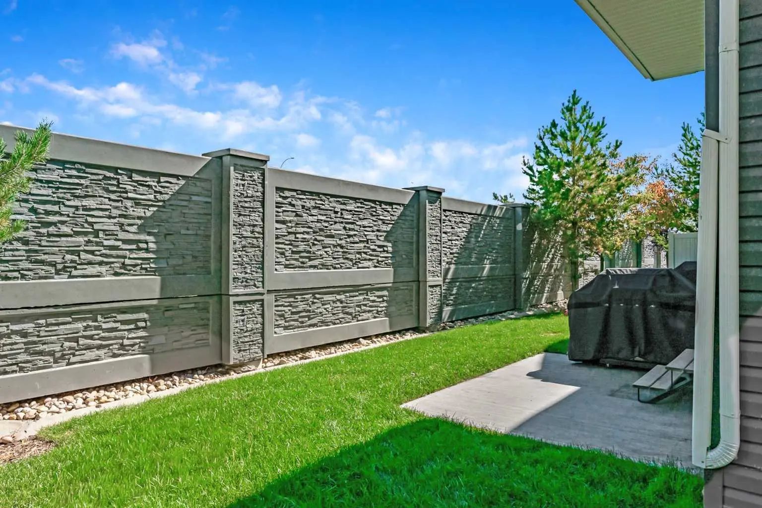 652 Skyview Ranch Grove Northeast, Calgary – Residential Row/Townhouse Listing Photo 2