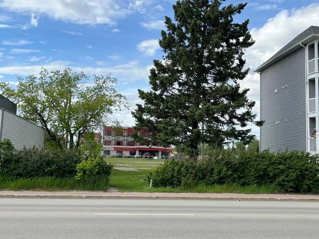 9716 100 Avenue , Grande Prairie