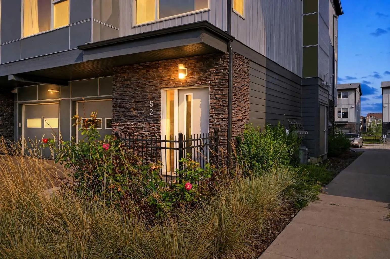 52 Saddlestone Drive Northeast, Calgary – Residential Row/Townhouse Listing Photo 2