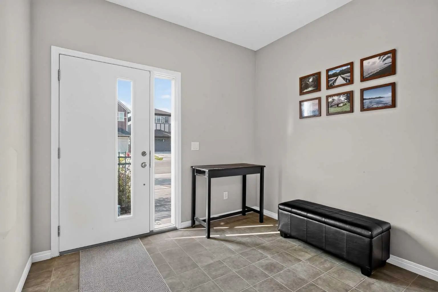 52 Saddlestone Drive Northeast, Calgary – Residential Row/Townhouse Listing Photo 3