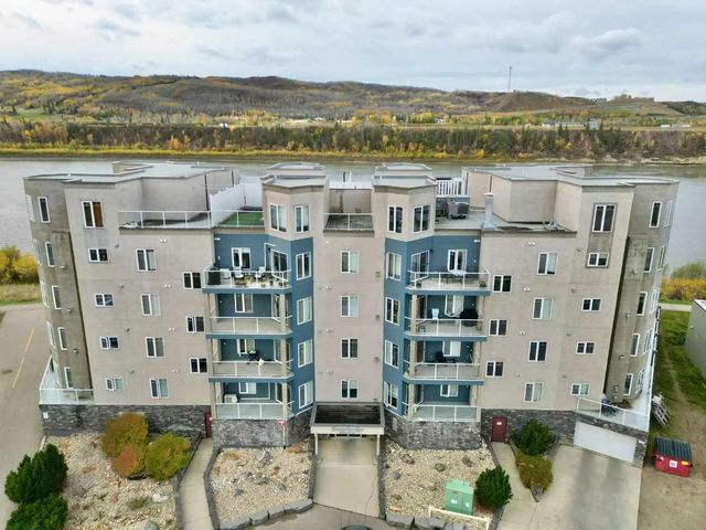 202 9810 94 Street , Peace River