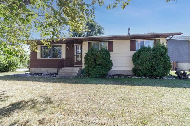 40 Laura Close , Penhold