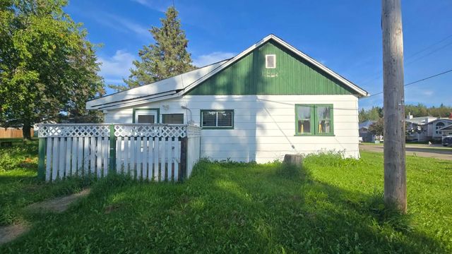 9834 100 Ave  , Plamondon