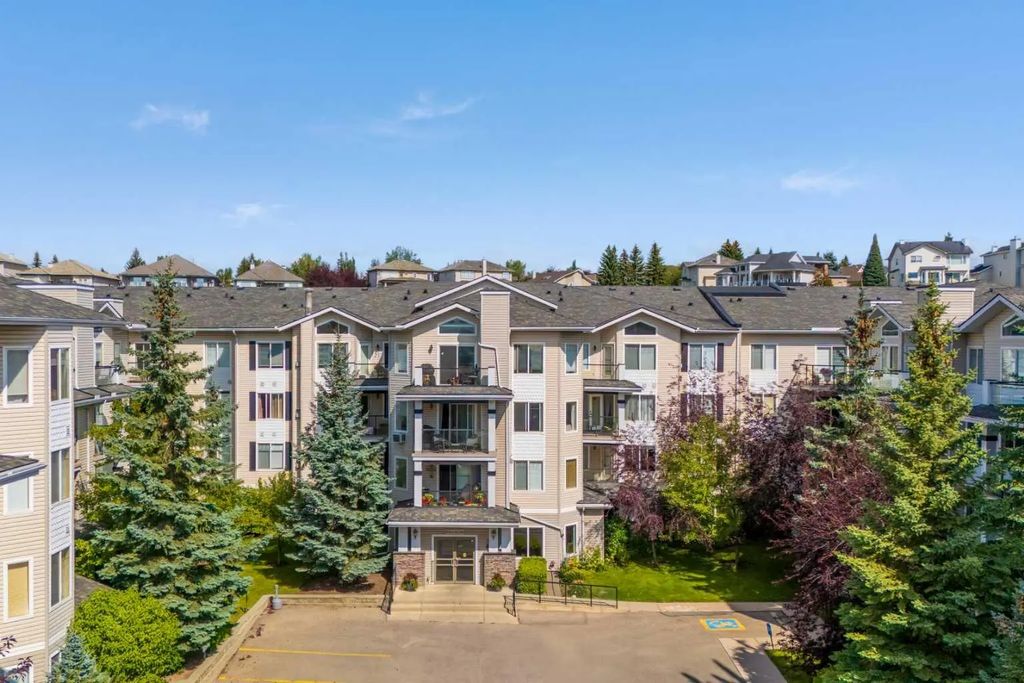 427 345 Rocky Vista Park Nw, Calgary