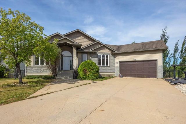 110 Lindstrom Bay , Fort McMurray