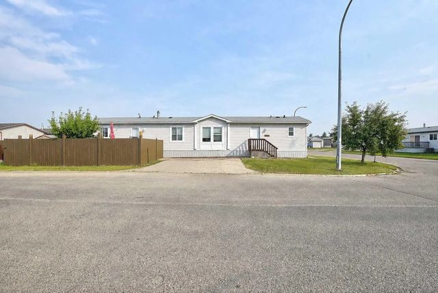 8902 89 Street , Grande Prairie